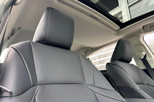 new 2025 Lexus ES 300h car, priced at $52,248