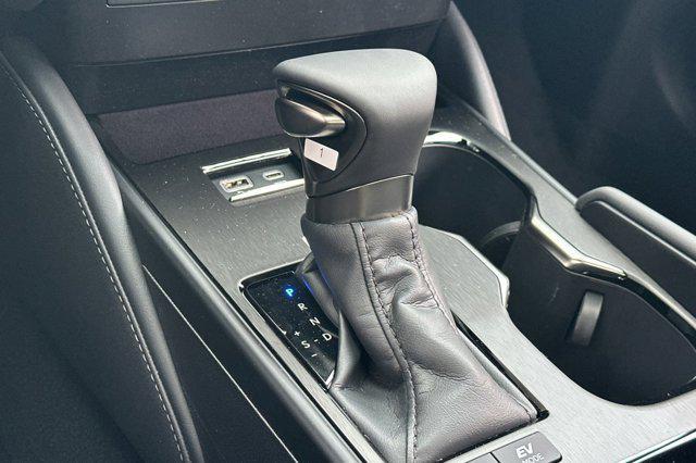 new 2025 Lexus ES 300h car, priced at $52,248