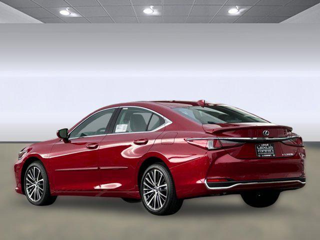 new 2025 Lexus ES 300h car, priced at $47,315