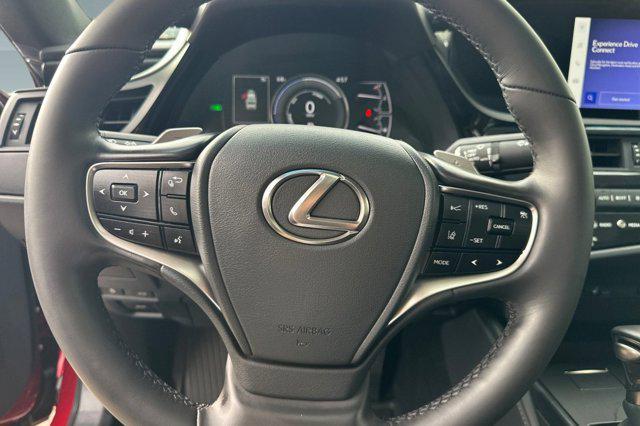 new 2025 Lexus ES 300h car, priced at $47,315