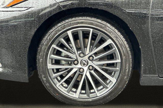 new 2025 Lexus ES 350 car, priced at $47,444
