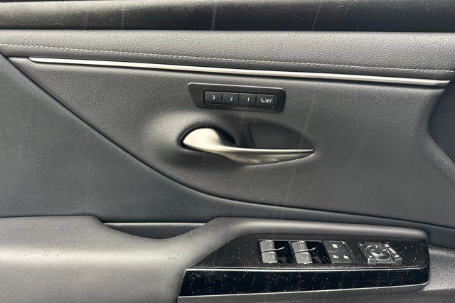 new 2025 Lexus ES 350 car, priced at $47,444