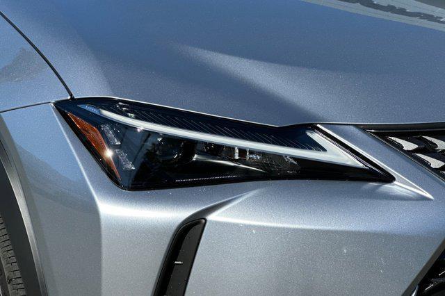 new 2025 Lexus UX 300h car, priced at $41,923
