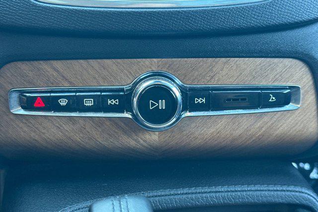 used 2021 Volvo XC90 Recharge Plug-In Hybrid car, priced at $31,997