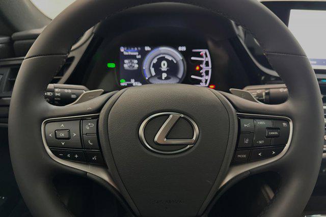 new 2025 Lexus ES 300h car, priced at $51,051