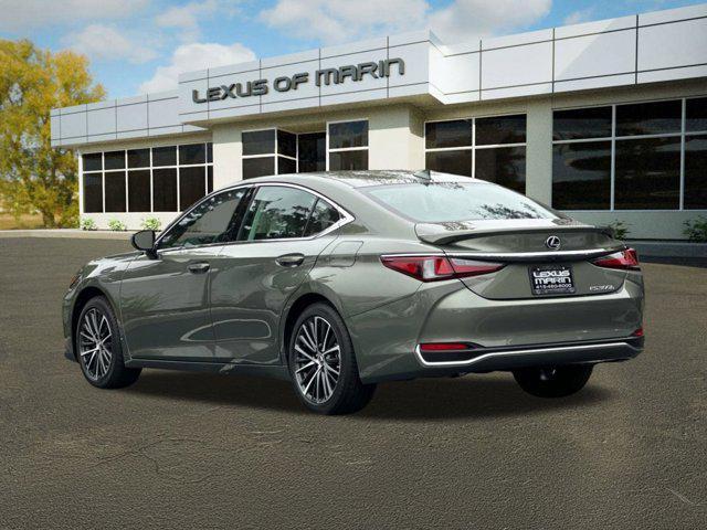 new 2025 Lexus ES 300h car, priced at $47,834