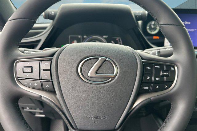 new 2025 Lexus ES 300h car, priced at $47,834