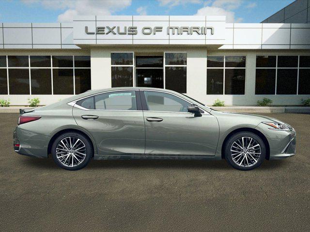 new 2025 Lexus ES 300h car, priced at $47,834