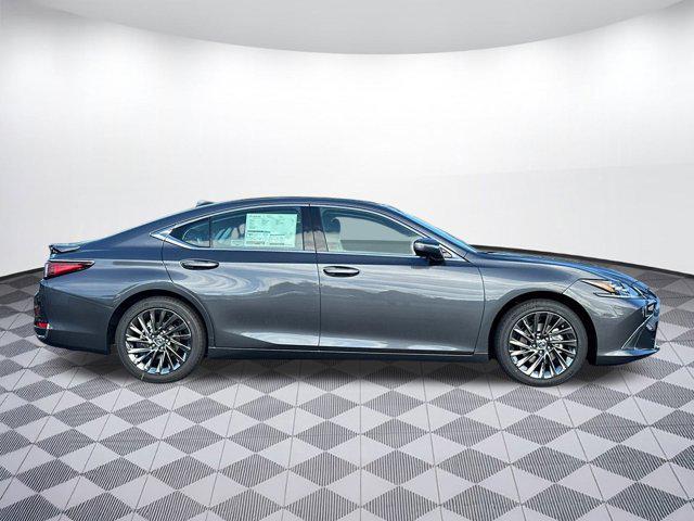 new 2025 Lexus ES 300h car, priced at $53,405