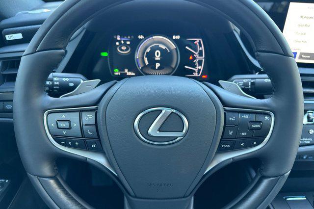 new 2025 Lexus ES 300h car, priced at $53,405