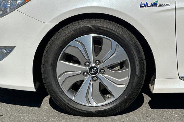 used 2013 Hyundai Sonata Hybrid car, priced at $6,896