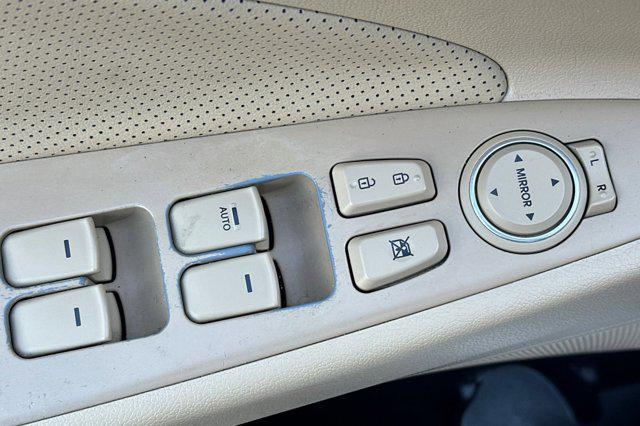 used 2013 Hyundai Sonata Hybrid car, priced at $6,896