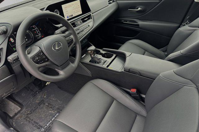 new 2025 Lexus ES 300h car, priced at $47,561