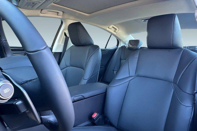 new 2025 Lexus ES 300h car, priced at $48,475