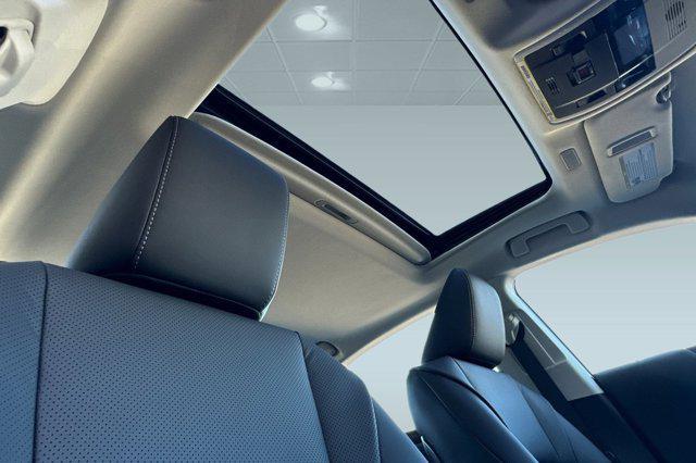 new 2025 Lexus ES 300h car, priced at $48,475