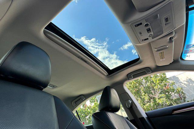 used 2014 Toyota Highlander car, priced at $12,999