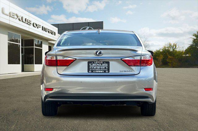 used 2014 Toyota Highlander car, priced at $12,999