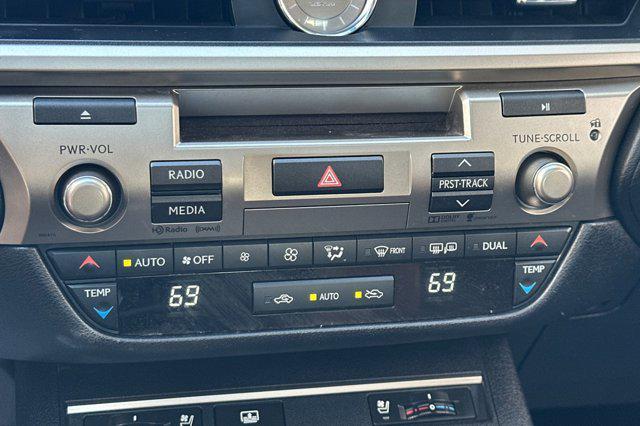 used 2014 Toyota Highlander car, priced at $12,999