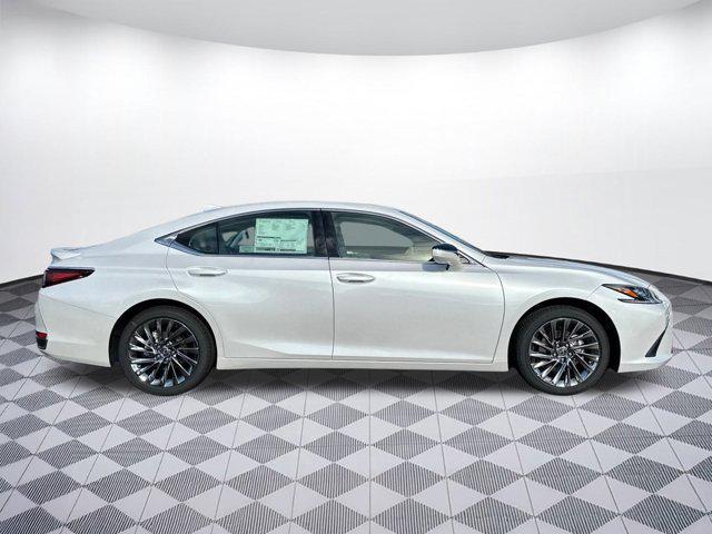 new 2025 Lexus ES 300h car, priced at $53,405