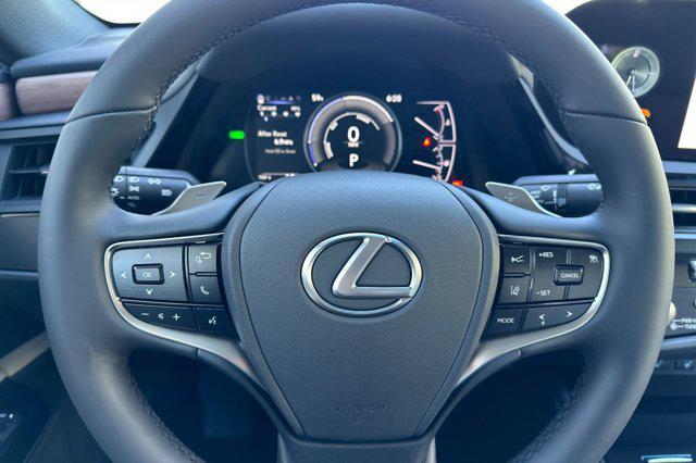 new 2025 Lexus ES 300h car, priced at $48,065