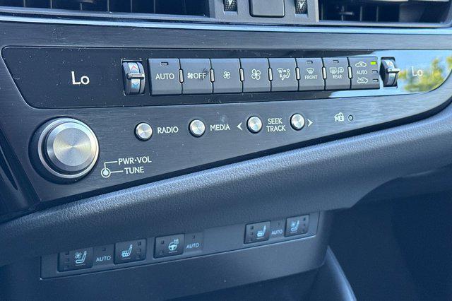 new 2025 Lexus ES 300h car, priced at $48,065