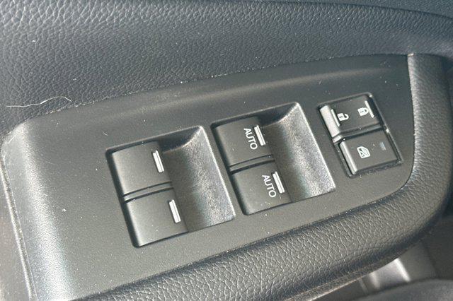 used 2021 Honda Pilot car, priced at $26,997