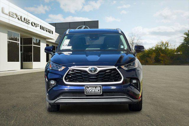 used 2024 Toyota Highlander car, priced at $35,996