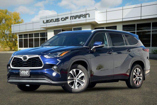 used 2024 Toyota Highlander car, priced at $36,996