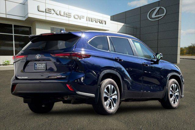 used 2024 Toyota Highlander car, priced at $35,996