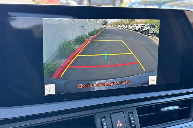 new 2025 Lexus ES 350 car, priced at $49,295