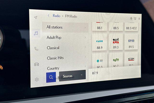 new 2025 Lexus ES 300h car, priced at $48,565