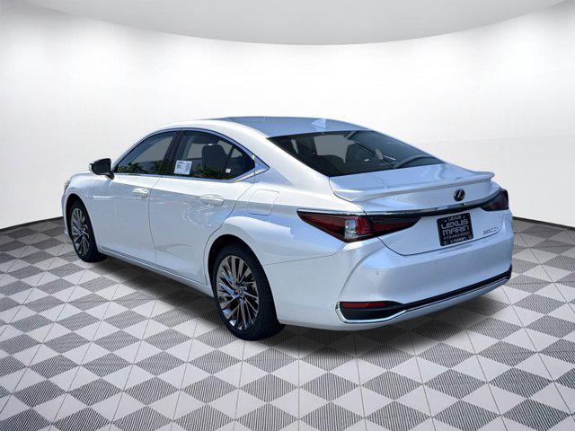new 2025 Lexus ES 300h car, priced at $53,739