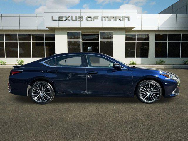 used 2022 Lexus ES 300h car, priced at $35,996