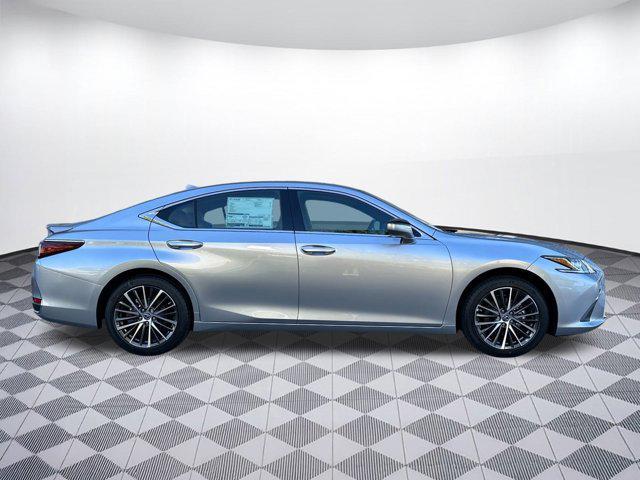new 2025 Lexus ES 300h car, priced at $49,314