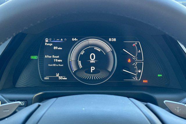 new 2025 Lexus ES 300h car, priced at $49,314