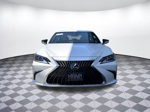 new 2025 Lexus ES 300h car, priced at $47,614