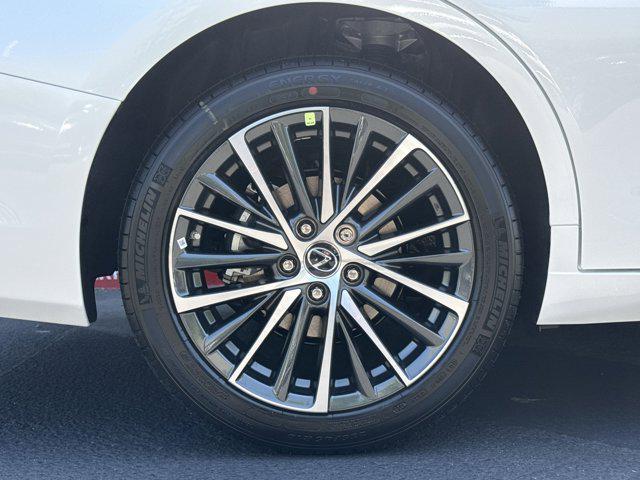new 2025 Lexus ES 300h car, priced at $47,614
