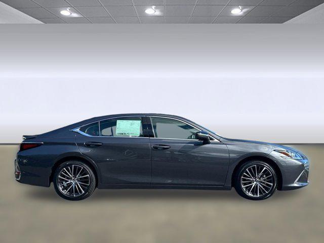 new 2025 Lexus ES 300h car, priced at $47,640
