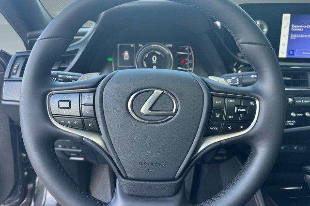new 2025 Lexus ES 300h car, priced at $47,640