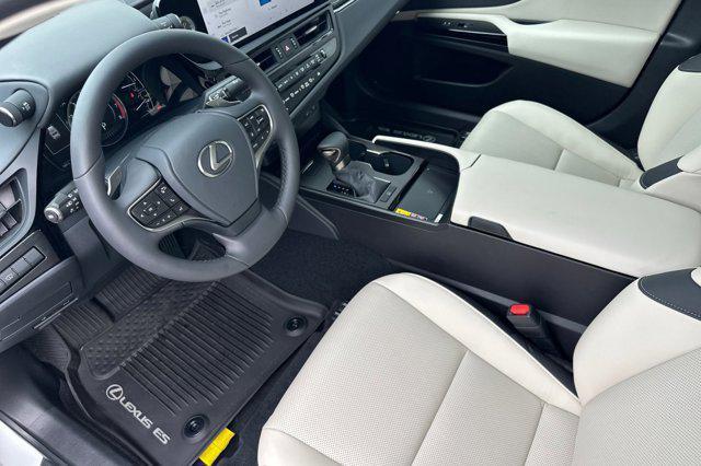 new 2025 Lexus ES 350 car, priced at $48,164