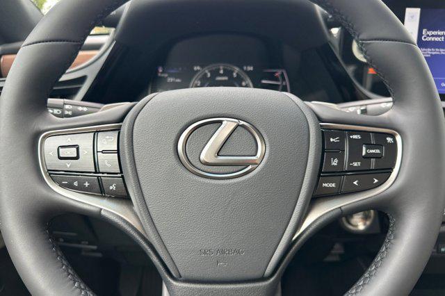 new 2025 Lexus ES 350 car, priced at $48,164