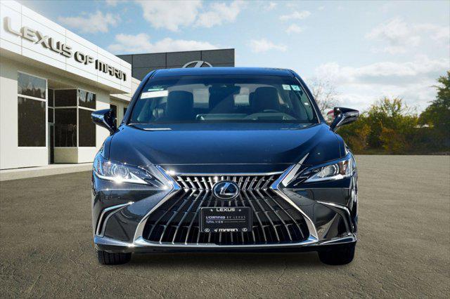 used 2025 Lexus ES 300h car, priced at $45,996