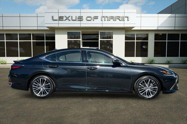 used 2025 Lexus ES 300h car, priced at $45,996