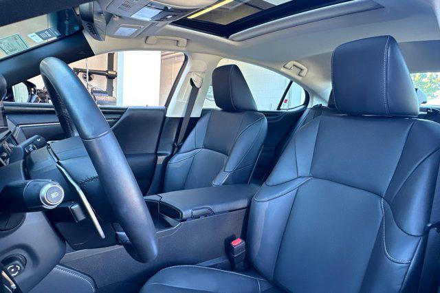used 2025 Lexus ES 300h car, priced at $45,996