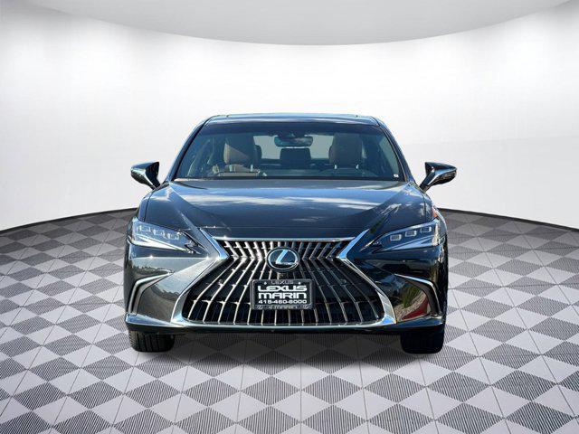 new 2025 Lexus ES 300h car, priced at $52,905