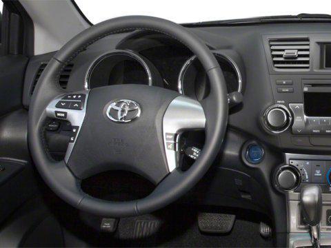 used 2013 Toyota Highlander Hybrid car, priced at $16,999
