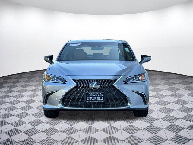 new 2025 Lexus ES 300h car, priced at $47,695