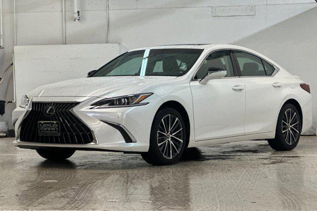 used 2024 Lexus ES 300h car, priced at $41,596