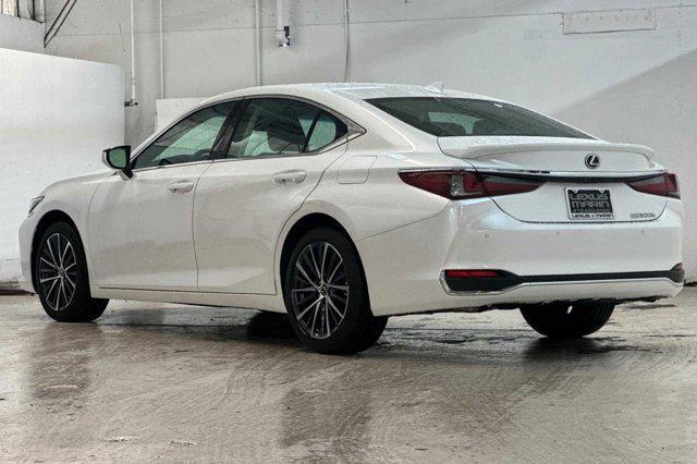 used 2024 Lexus ES 300h car, priced at $41,596