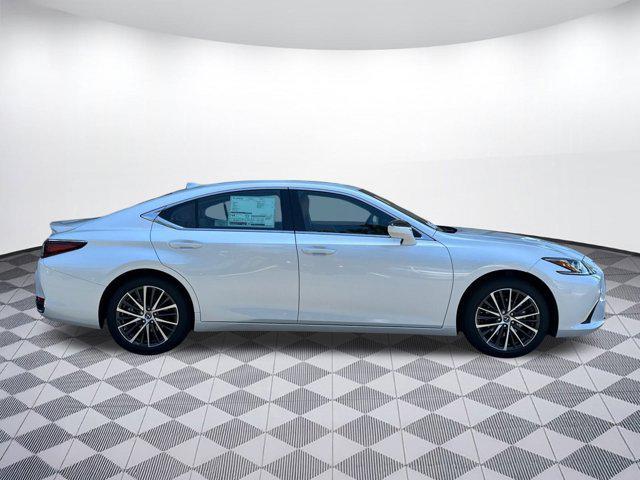 new 2025 Lexus ES 300h car, priced at $47,695